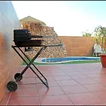 Chalet Acogedor Con Piscina